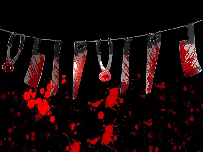 Halloweenská girlanda s krvavými nástroji