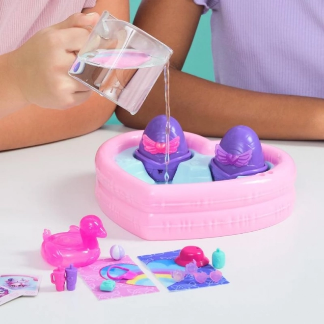 Zvířátka Hatchimals na bazénové párty