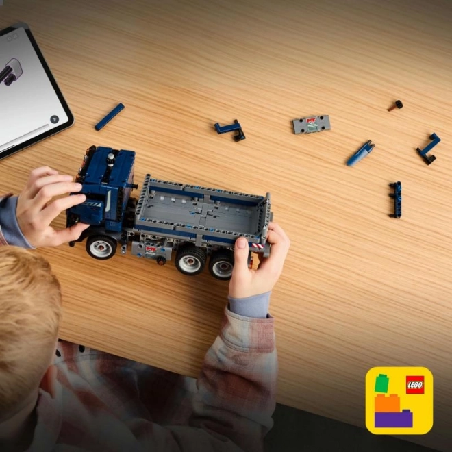 Lego Technic sklápěčka s naklápěcí korbou