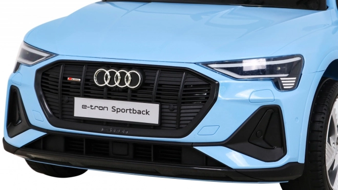 Audi E-Tron Sportback pentru copii + Pilot + tracțiune 4x4 + pornire lentă + radio MP3 + LED – Modrá