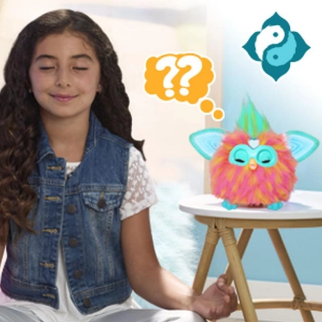 Furby v korálové barvě