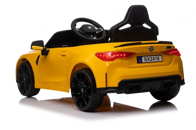Bmw M4 baterie Auto žlutá
