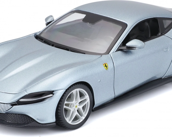 Model Ferrari Roma v měřítku 1:24 šedý