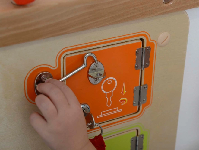 Naučný panel Masterkidz: Otevírání a zavírání zámků