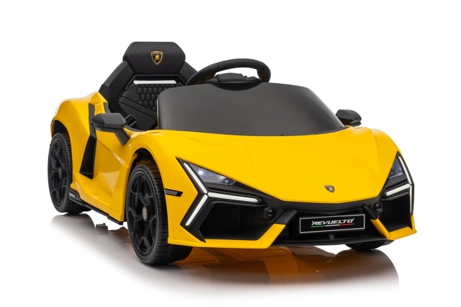 Auto Lamborghini Revuelto žluté