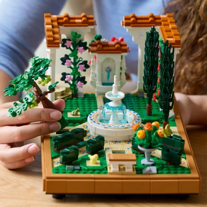 Fontána v zahradě LEGO Icons