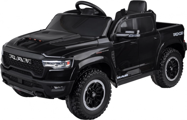 Výkonné motory a baterie