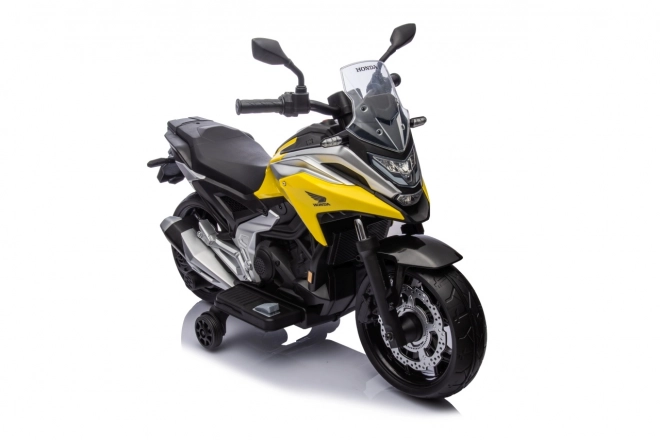 Motocykl Honda NC750X žlutý