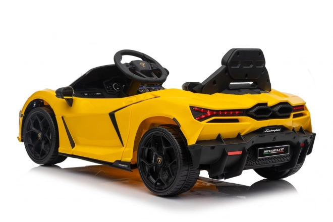 Auto Lamborghini Revuelto žluté