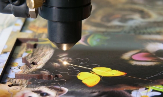 Dřevěné puzzle Noční Amsterdam s unikátními dílky