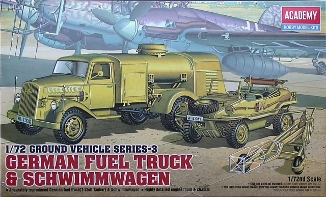 Německý nákladní vůz na pohonné hmoty a Schwimmwagen