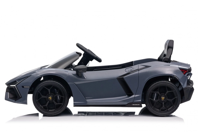 Auto lamborghini revuelto šedé