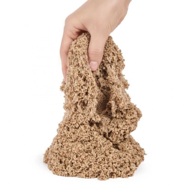 KINETIC SAND 2,5kg HNĚDÉHO TEKUTÉHO PÍSKU