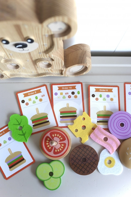 Dřevěná burgerová restaurace WOOPIE GREEN pro děti
