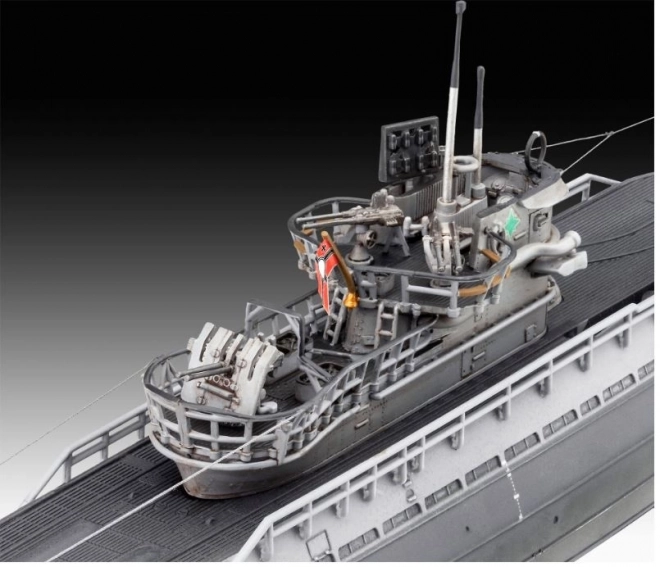 Plastikový model německé ponorky T.IX C/40 1/144