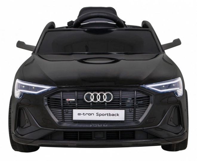 Audi E-Tron Sportback pentru copii + Pilot + tracțiune 4x4 + pornire lentă + radio MP3 + LED – Černá