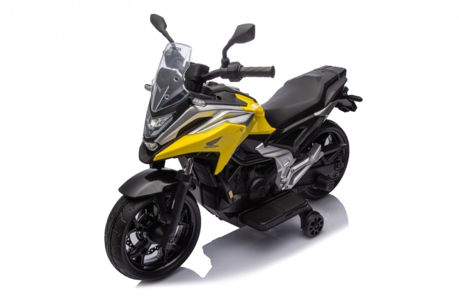 Motocykl Honda NC750X žlutý
