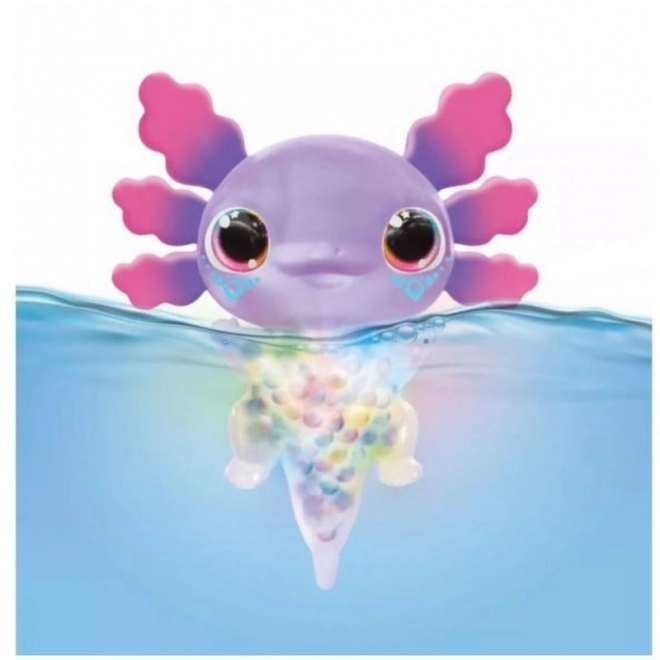 Svítící axolotl v akváriu