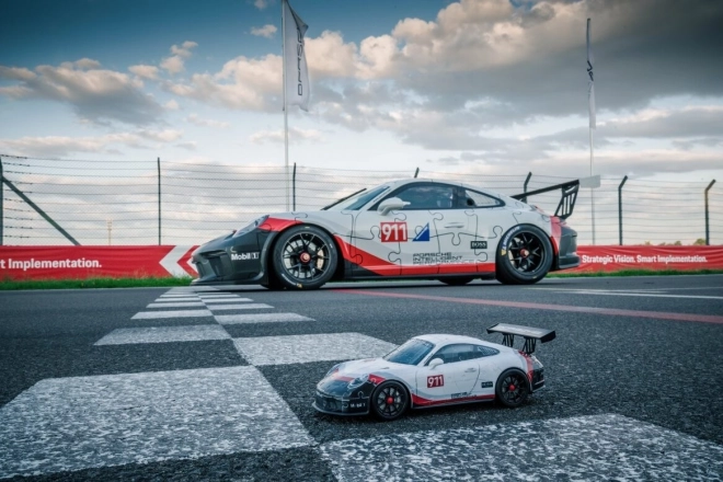 RAVENSBURGER 3D puzzle Porsche 911 GT3 Cup 152 dílků