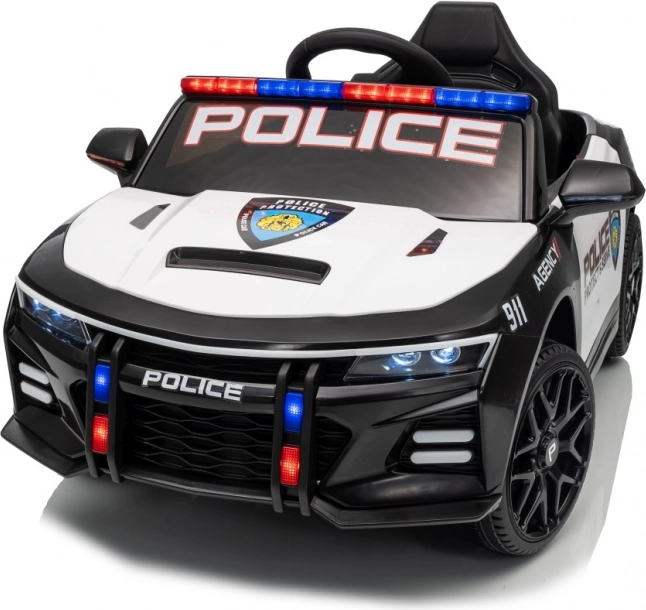 Černé policejní auto 911 Agentura