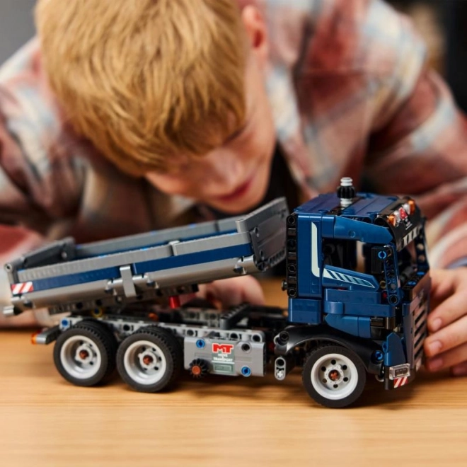 Lego Technic sklápěčka s naklápěcí korbou