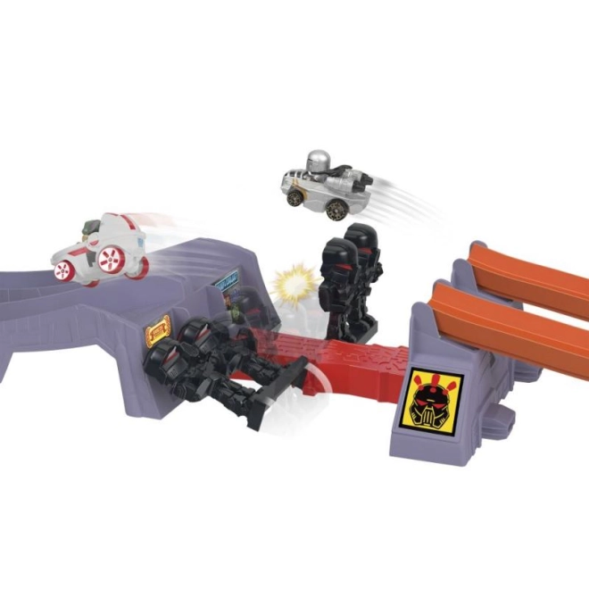 Skok přes stormtroopery a jasná cílová vlajka