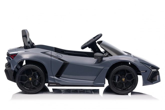 Auto lamborghini revuelto šedé