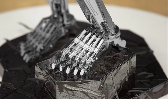 METAL EARTH 3D puzzle The Terminator: T-800 Endoskeleton (ICONX)