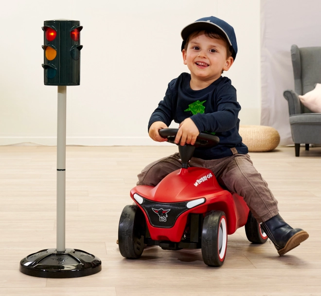 Velký semafor s automatickým přepínáním světel