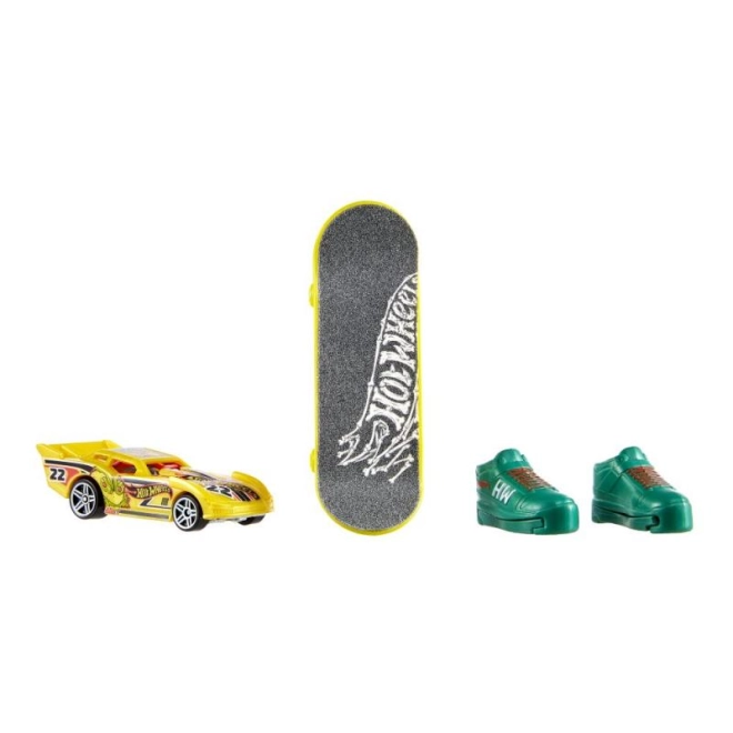 Kombinace autíčka a fingerboardu