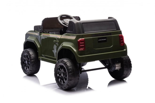 Elektrický vůz Toyota Land Cruiser Prado zelený