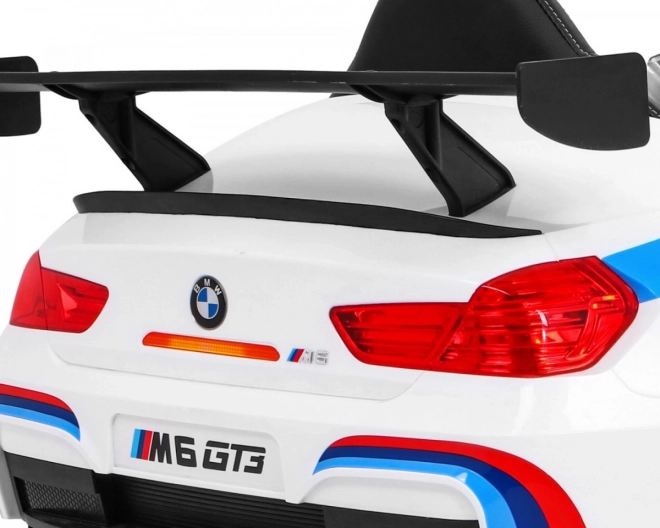 dětské elektrické autíčko BMW M6 GT3 s dálkovým ovládáním, MP3 a LED světly – bílé