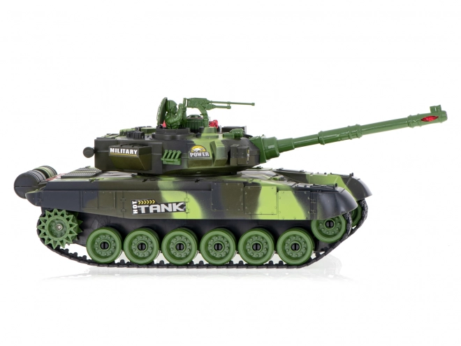 Vojenský tank na dálkové ovládání s lesním maskováním