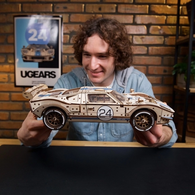 Ugears 3D dřevěné mechanické puzzle Endurance Racer