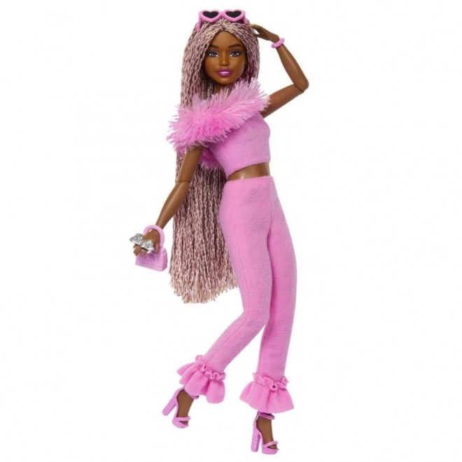 Barbie modelka v kalhotovém kostýmu