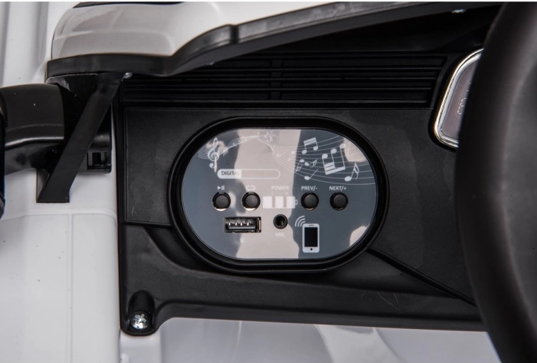 Hudební panel s MP3 a USB