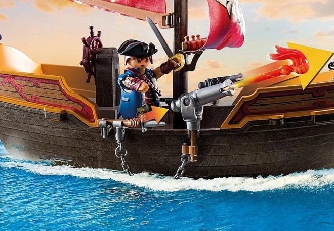 Pirates PLAYMOBIL pirátská loď s figurkami