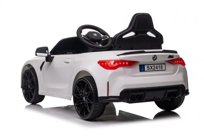Elektrické auto BMW M4 bílé