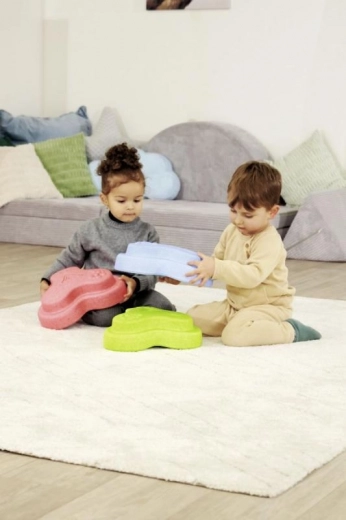 Tři texturované povrchy pro hmatovou hru