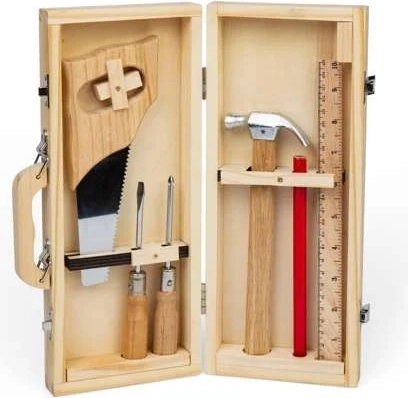 Kompaktní dřevěný kufřík s organizérem