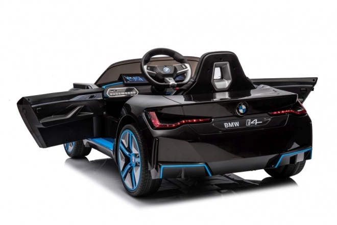 Elektrické autíčko BMW i4 4x4 černé