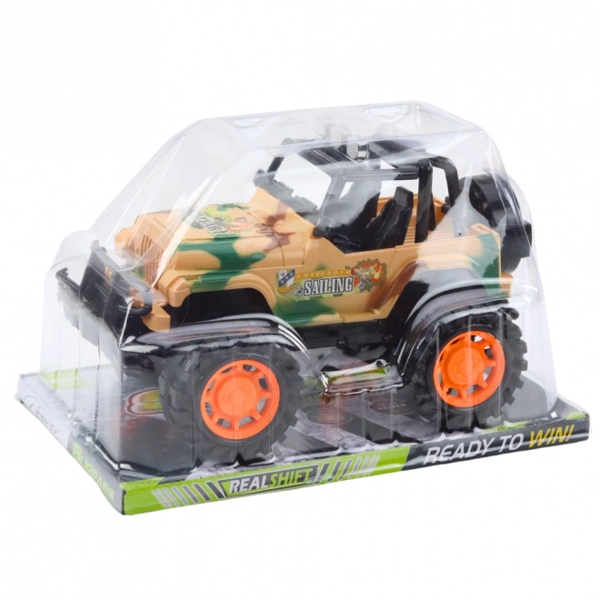 Velký vojenský terénní off-road vůz béžový