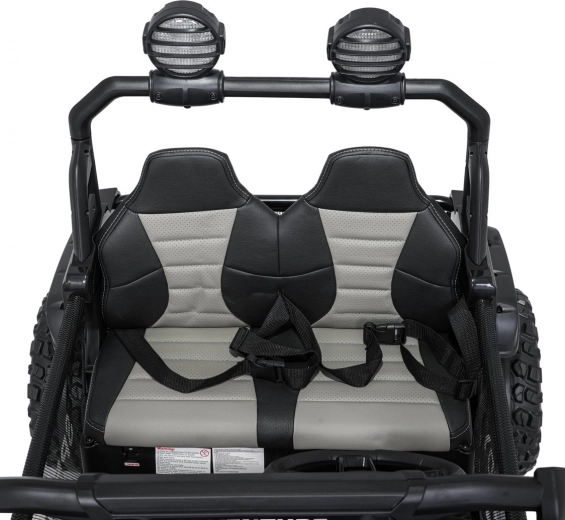 Komfortní dvojité sedadlo s pásy