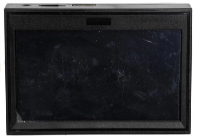 LCD hudební panel do auta na akumulátor