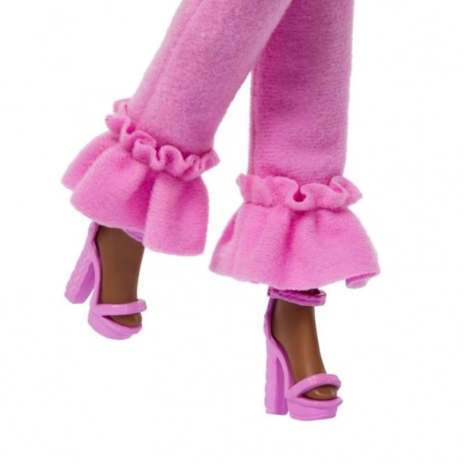 Barbie modelka v kalhotovém kostýmu