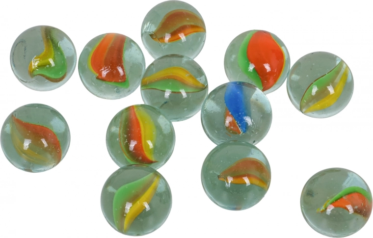 Bohaté příslušenství včetně 12 kuliček