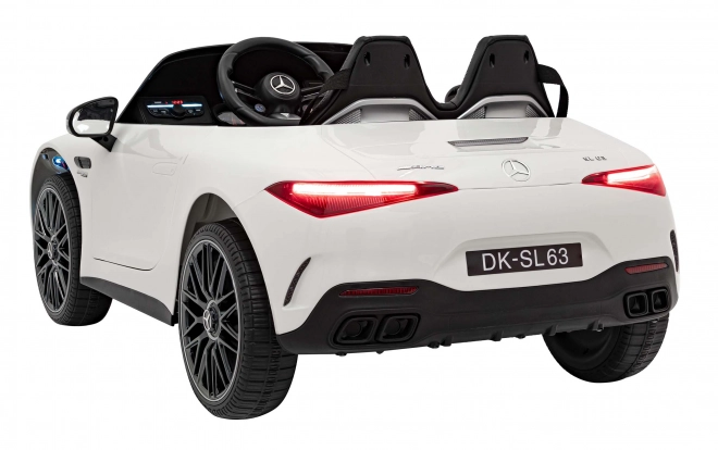 Vozidlo Mercedes Benz AMG SL63 – Bílá
