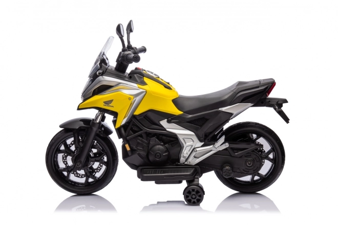 Motocykl Honda NC750X žlutý