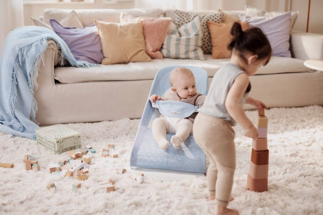 BABYBJORN - Lehátko BALANCE SOFT MESH - šedá/bílá – Modrá/bílá