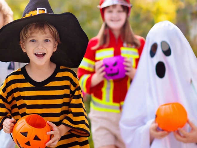 Halloweenský kbelík na cukroví v dýňovém designu